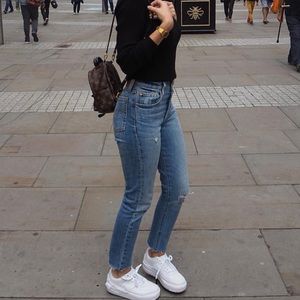 Meet your Posher, Djana